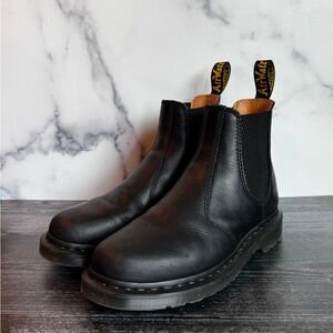 Dr. Marten’s 2976 Virginia Leather Chelsea Boot w/Blacked out Stiching